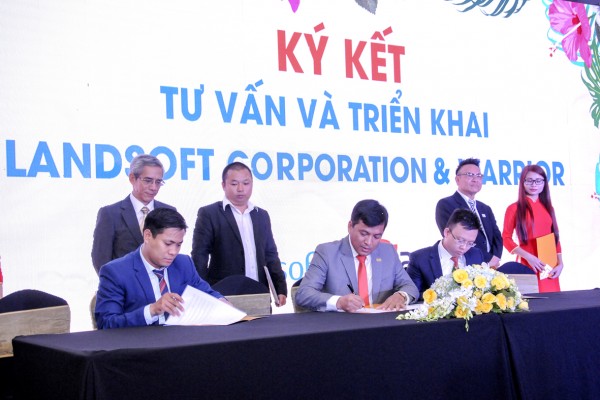 Lễ ký kết hợp tác tư vấn và triển khai phần mềm Landsoft với dự án đô thị thương mại, giải trí, sinh thái Aloha.